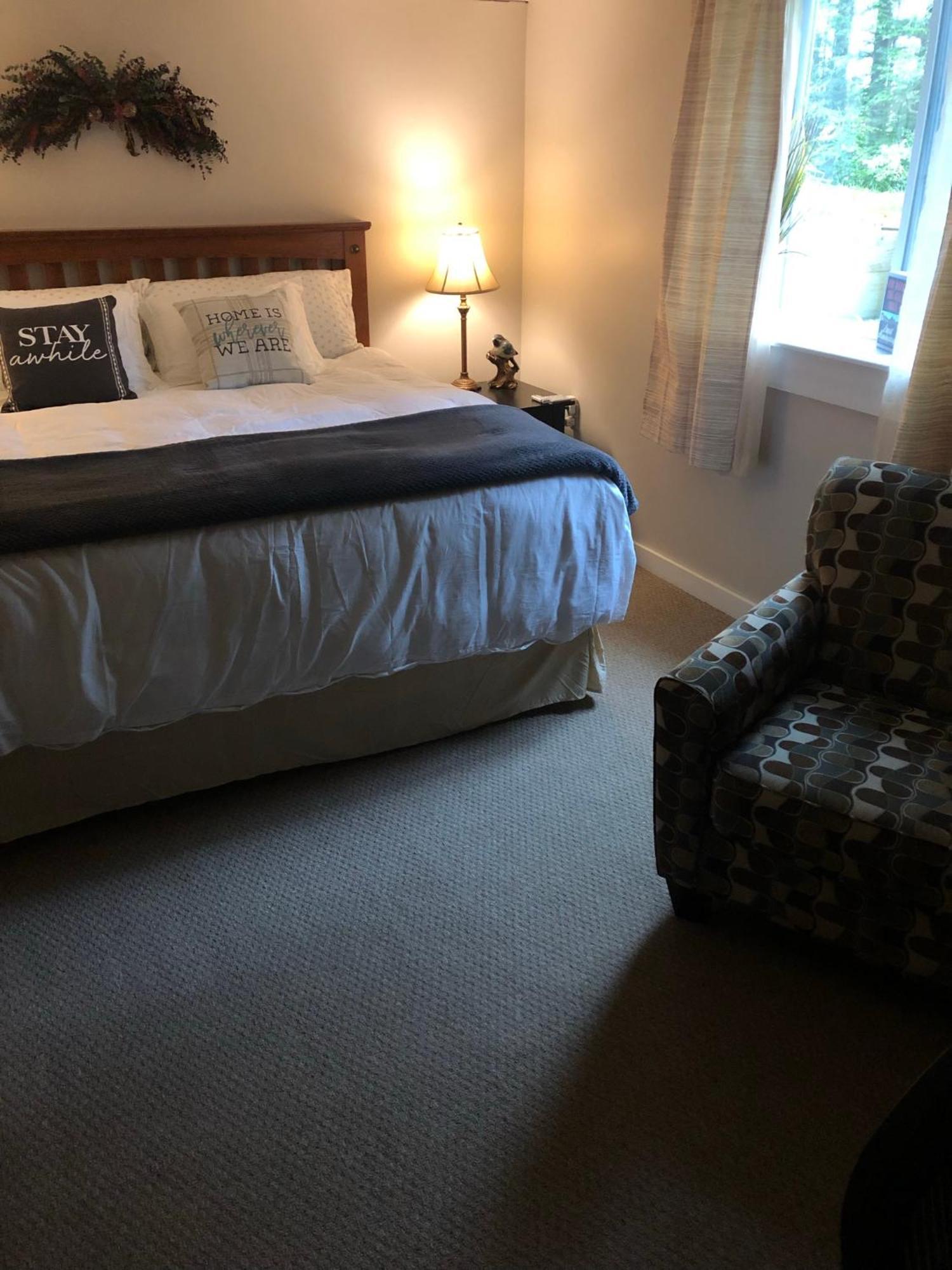 Morristown Plush Garden Level Apartment Near Stowe מראה חיצוני תמונה